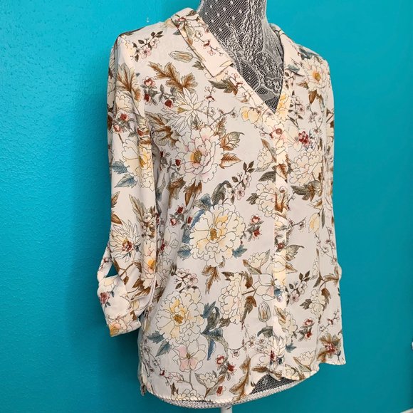 Zara Basic Collection Floral Button Front Blouse - Picture 2 of 16